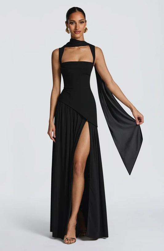 Vestido Elegante con Corte Asimétrico